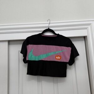 Nike Black and Purple Kids Cropped T-Shirt size M